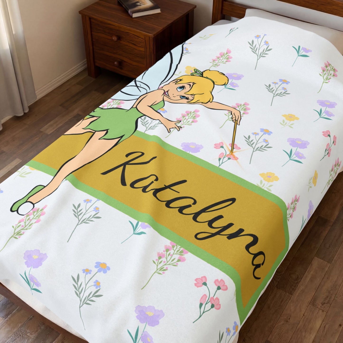 Personalized Fairy Velveteen Plush Blanket — Custom Name Tinkerbell-Style Floral Throw