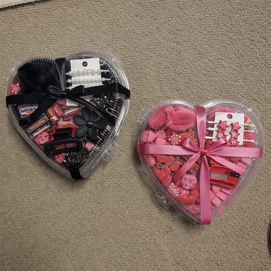Heart clip packages
